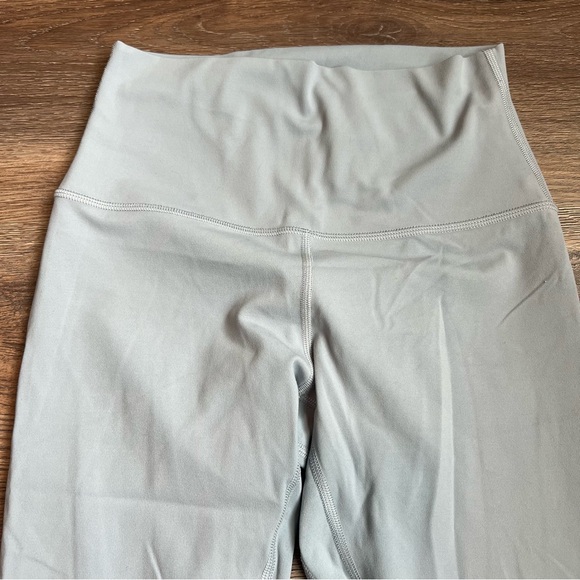 Lululemon Align High Rise Crop 17” Chambray Size 4 - Picture 3 of 7